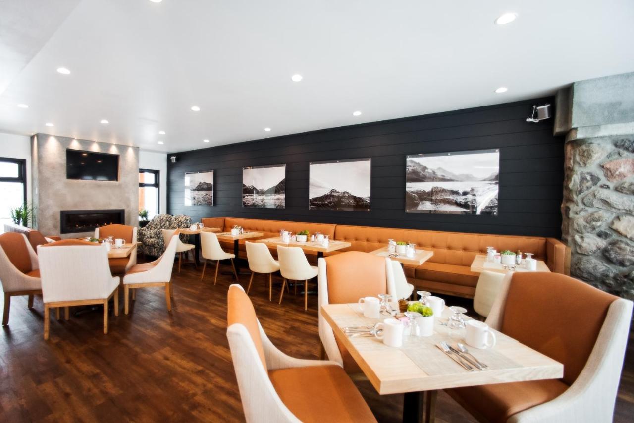 Waterton Glacier Suites Ngoại thất bức ảnh