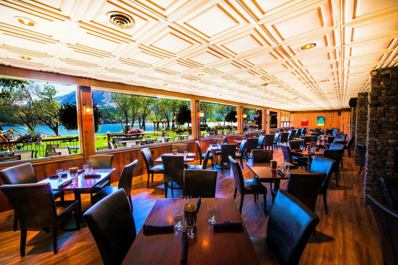 Waterton Glacier Suites Ngoại thất bức ảnh
