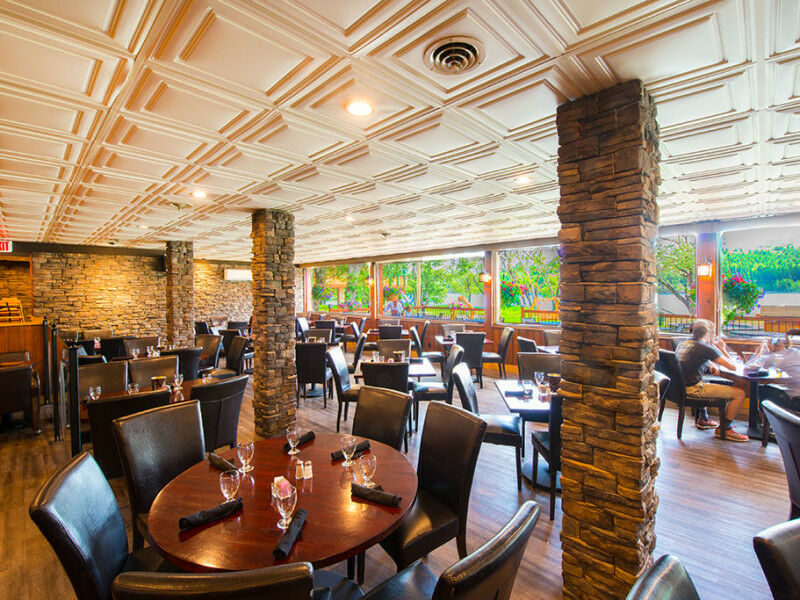 Waterton Glacier Suites Ngoại thất bức ảnh